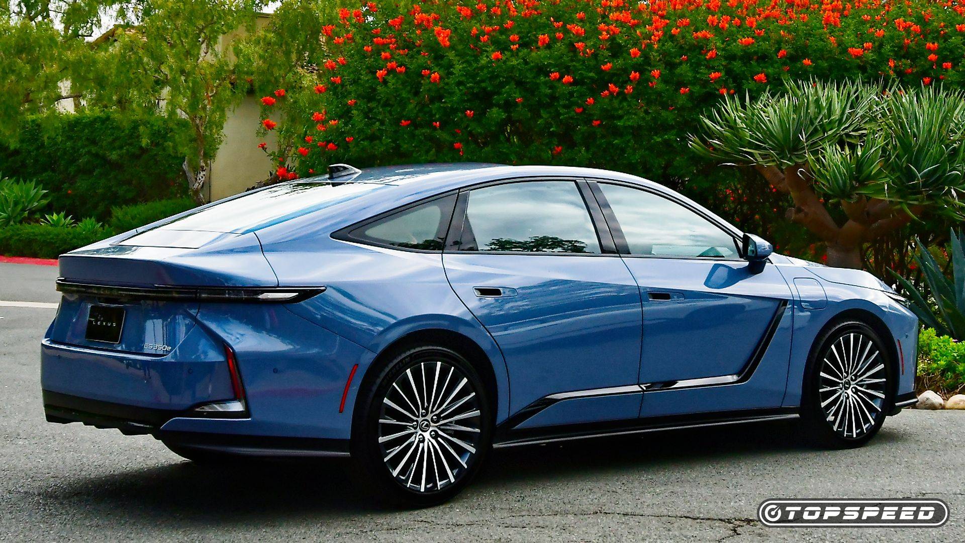 2027 Lexus ES First Drive: A Quiet Luxury Sedan With Crossover Logic
