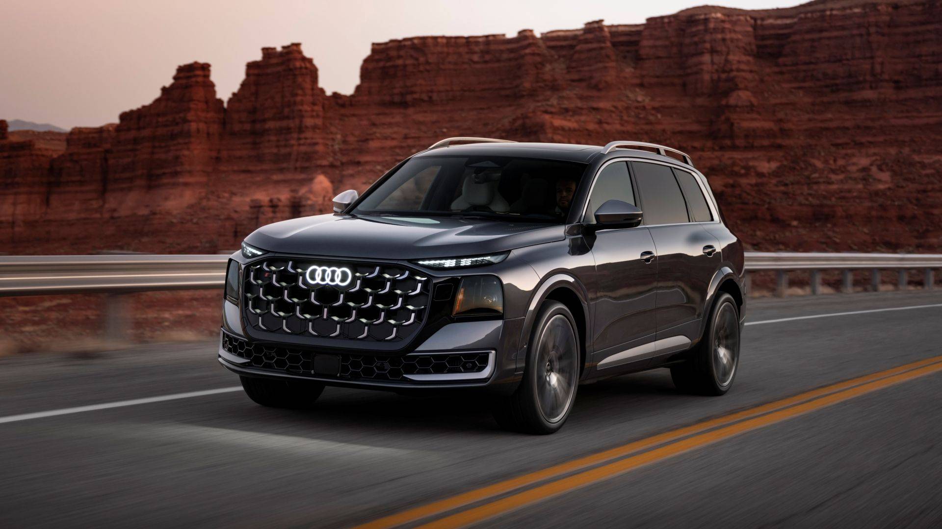 Audi Q9 Ground-Projected Turn Signals Explained