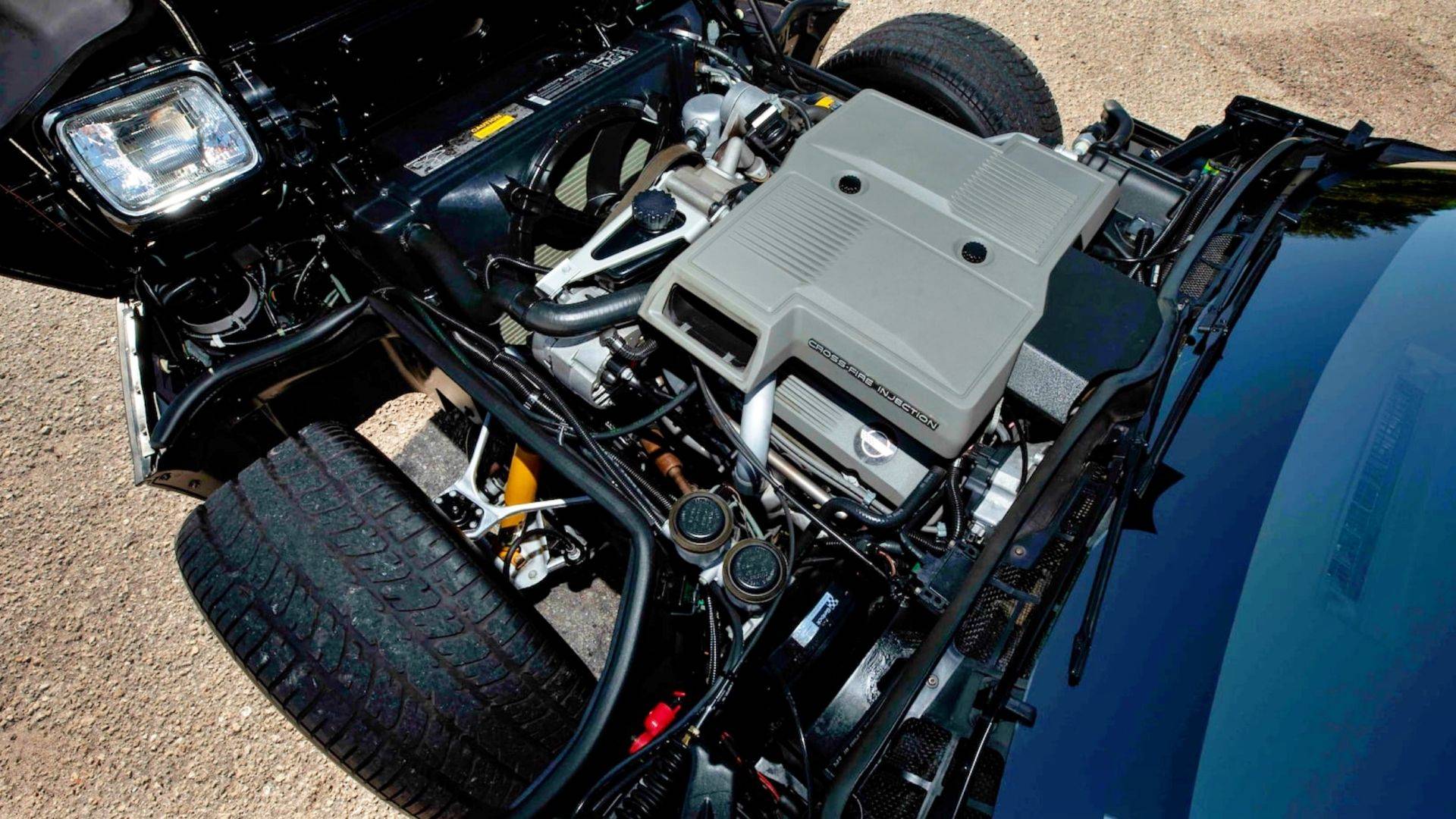 Engine bay of a Chevrolet Corvette C4