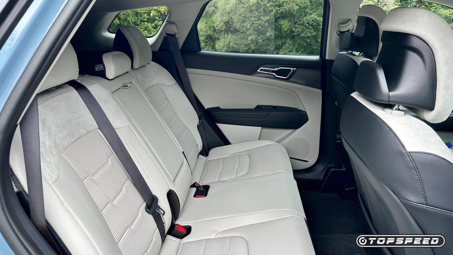 Rear seats in the 2026 Kia Sportage Hybrid