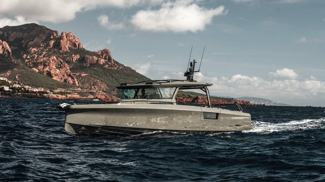 BRABUS Shadow 1500 Cross Top Stealth Green Signature Edition on choppy coastal water
