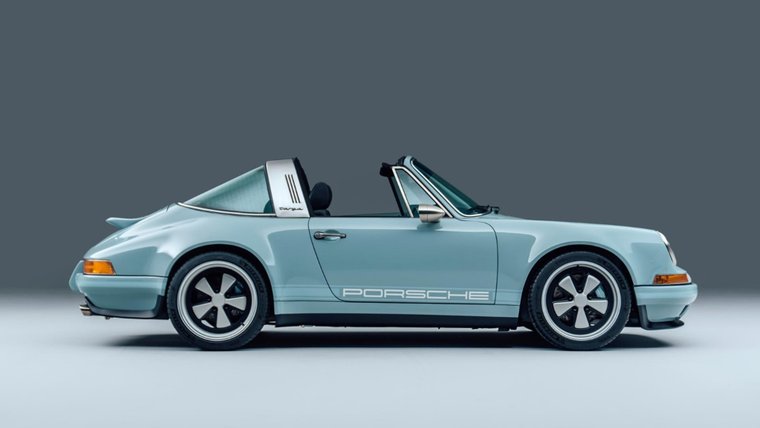 Light blue Theon Design Targa in a studio